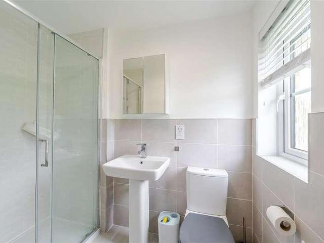 House for sale in Livingston, Livingston Village