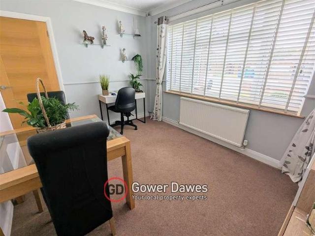 House for sale in Chadwell St Mary, Essex