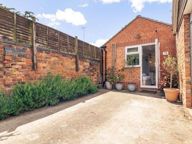 House for sale in Ewens Farm, Golden Valley
