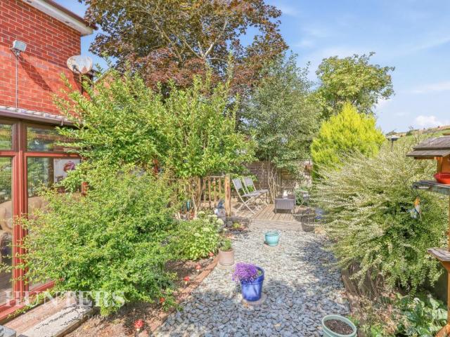 House for sale in Wardle, Burnedge
