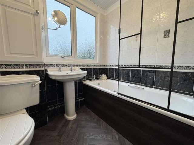 House for sale in Overton, West Yorkshire