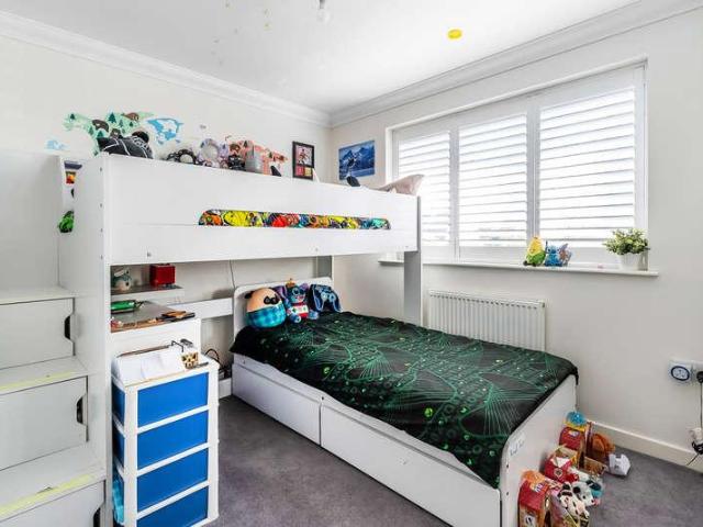 House for sale in The Butts, Kent
