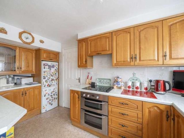House for sale in Horsell, Woking