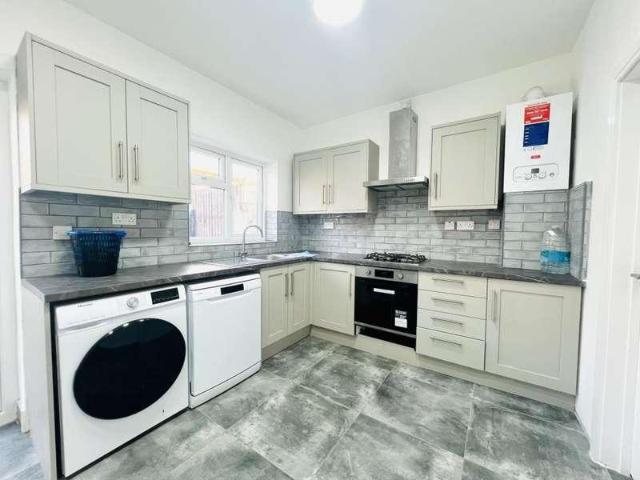 House for sale in London Borough of Ealing, Greater London