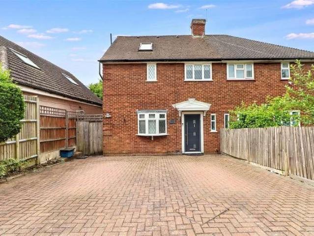 House for sale in Elstree and Borehamwood, Borehamwood