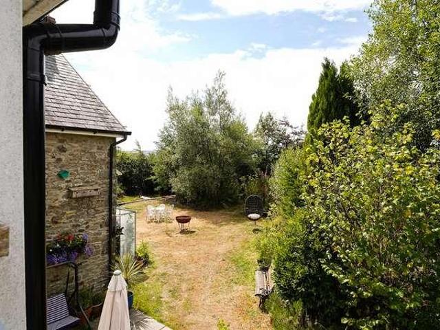 House for sale in Llanfihangel-ar-arth, Wales