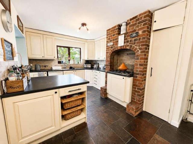 House for sale in Bedingfield, Suffolk