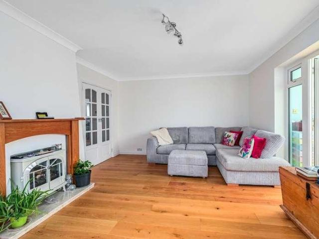House for sale in Wraysbury