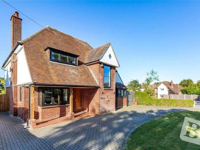 House for sale in Brook Street, Navestock Side