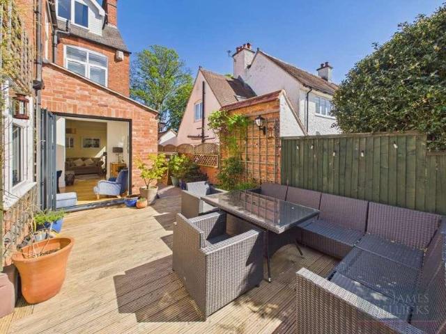 House for sale in Elmfield, Leicestershire