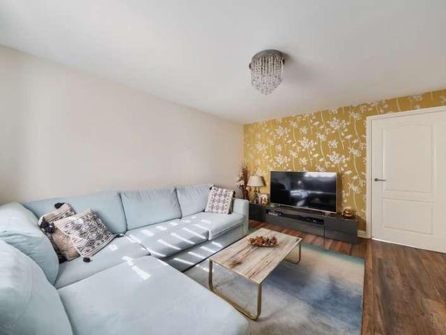 House for sale in Downside, Dunstable