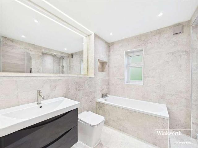 House for sale in Caversham Park, Reading