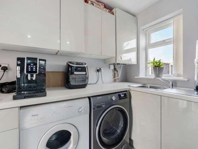 House for sale in Halton