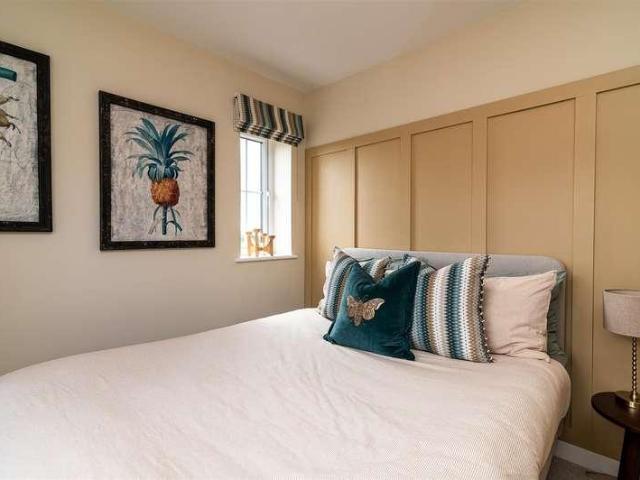 House for sale in Gedling, East Midlands
