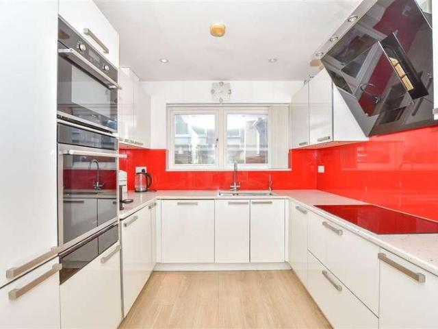 House for sale in Midway, Kent