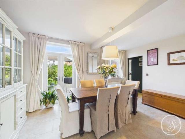 House for sale in Whitkirk, Austhorpe