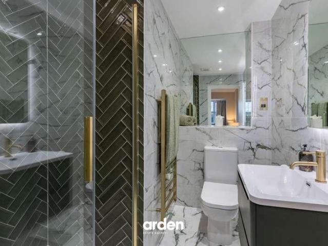 House for sale in Bromsgrove, Worcestershire
