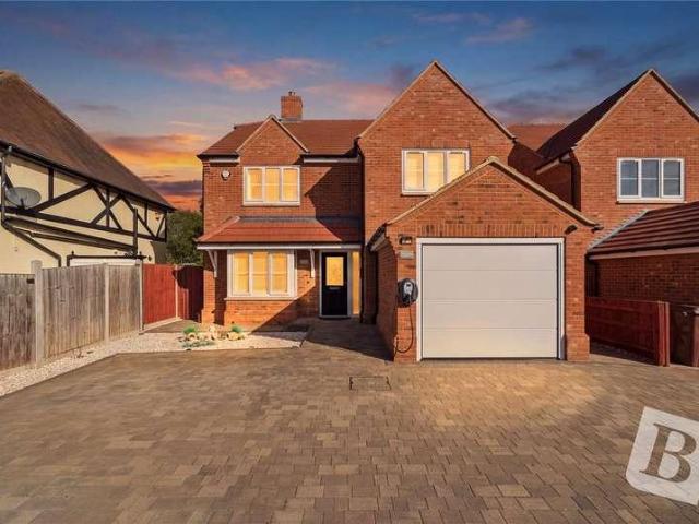 House for sale in Wickford, Basildon