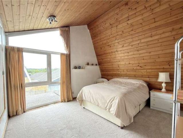 House for sale in Holtspur, Forty Green