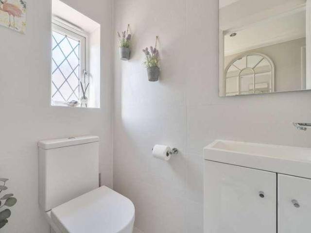 House for sale in Finchampstead