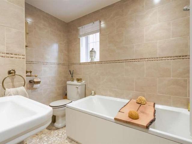 House for sale in Killingworth