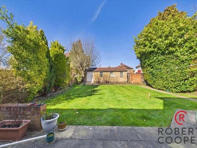 House for sale in Greater London