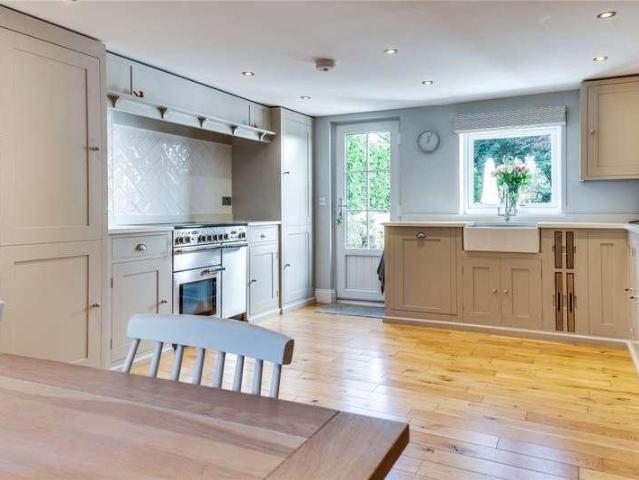 House for sale in Shurlock Row, Waltham St. Lawrence