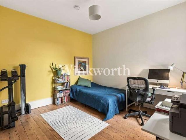 House for sale in Palmers Green, Greater London