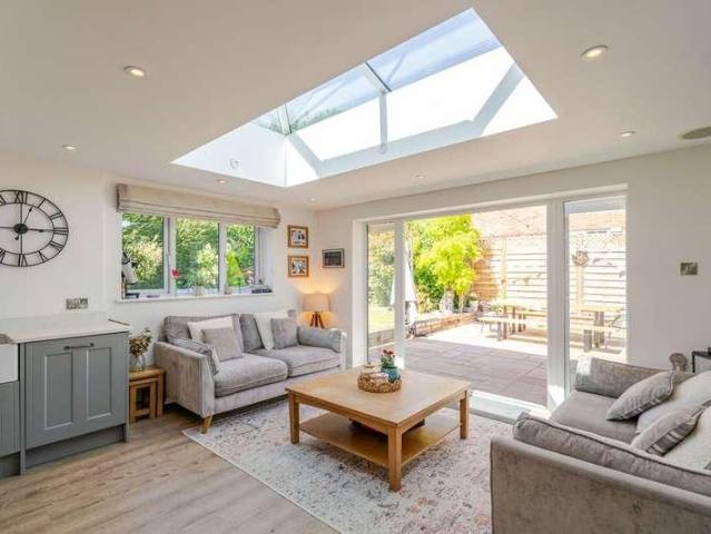House for sale in Alderminster, Warwickshire