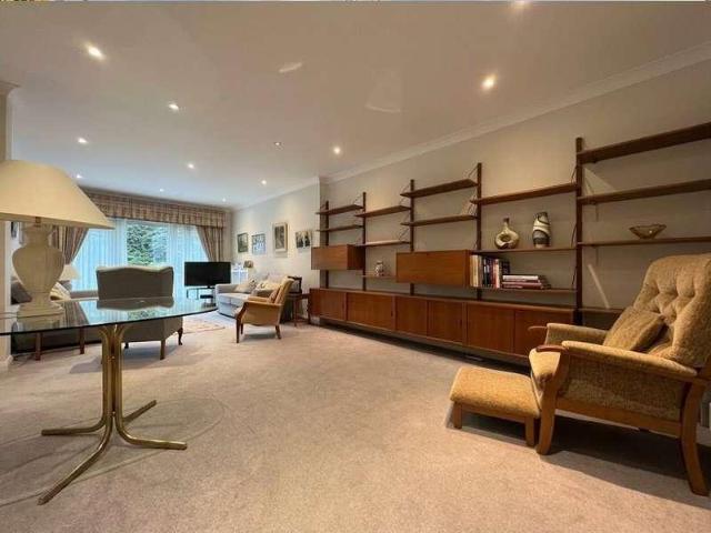House for sale in The Hale, Mill Hill