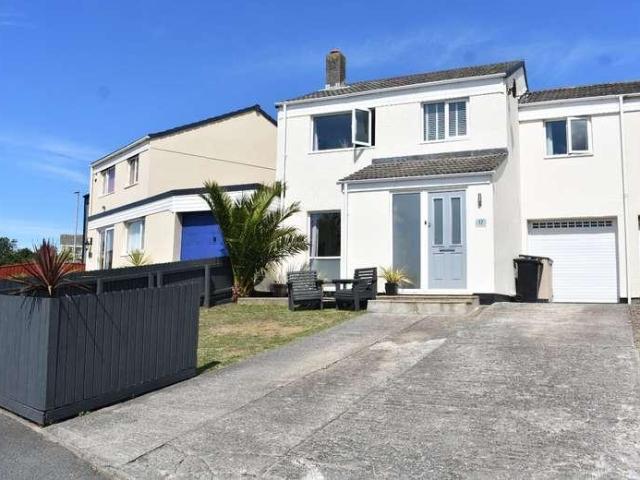House for sale in Redruth, Cornwall