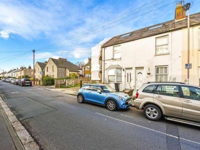House for sale in Chichester, Littlecote