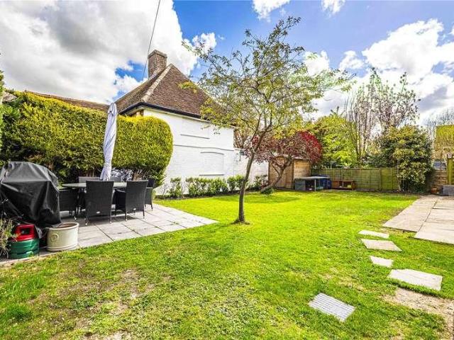 House for sale in Edlesborough, Buckinghamshire
