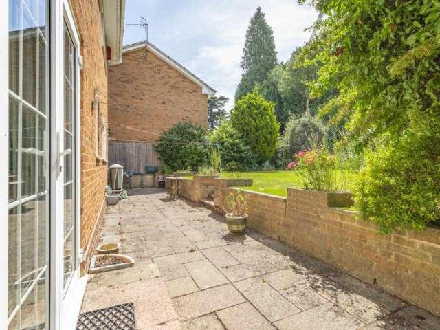 House for sale in Broadwater Down, Sandown Park
