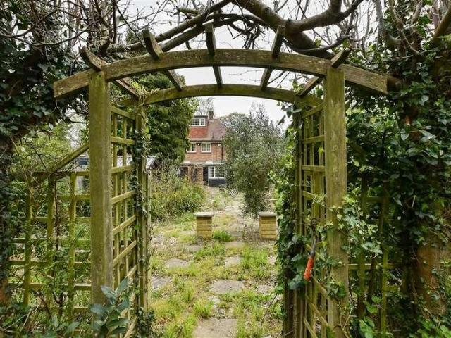 House for sale in Hicks Forstal, The Bridge