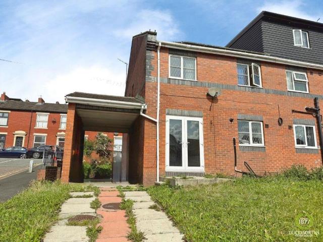 House for sale in Four Lane Ends, Blackburn