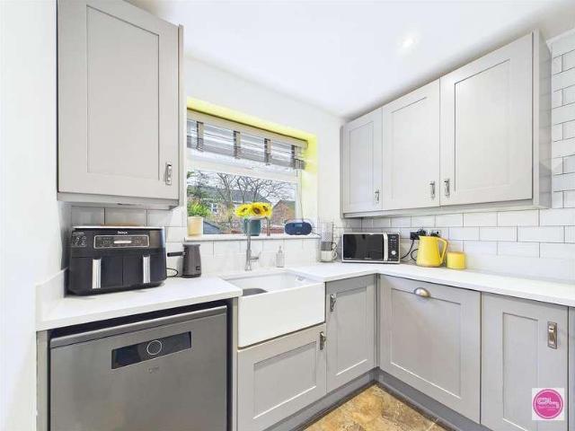 House for sale in Brizlincote, Beamhurst