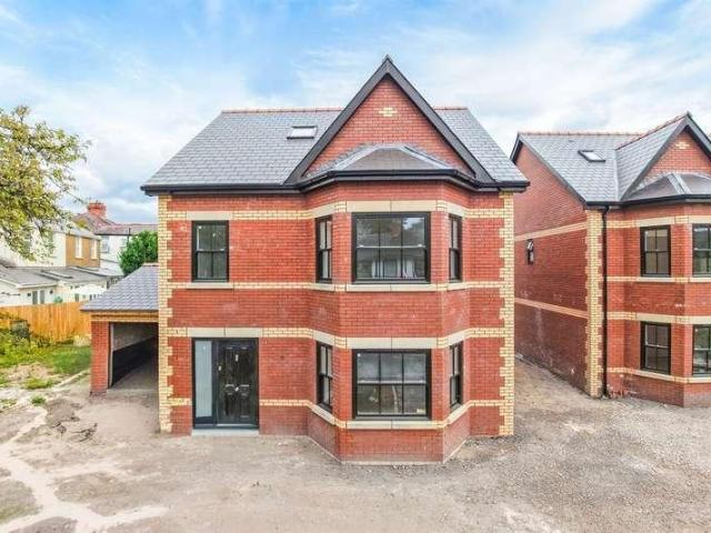 House for sale in Falcon Lodge, Wales