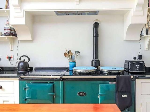 House for sale in Barton Stacey, Hampshire