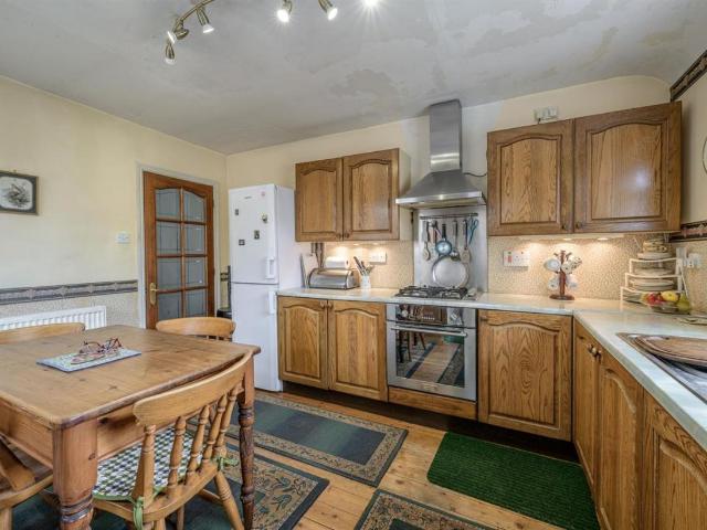 House for sale in Kingswinford, West Midlands
