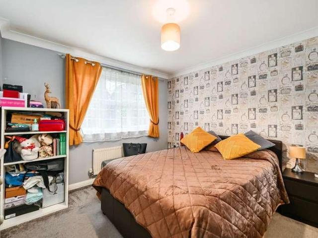 House for sale in Bybrook, Bridgefield