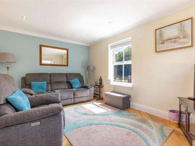 House for sale in Shirley, West Midlands