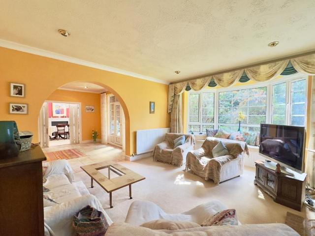 House for sale in Talbot Woods, Bournemouth