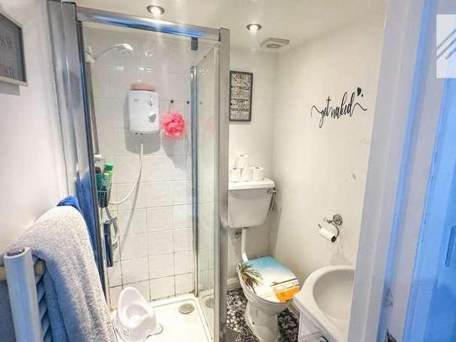 House for sale in Leigh Beck, Essex