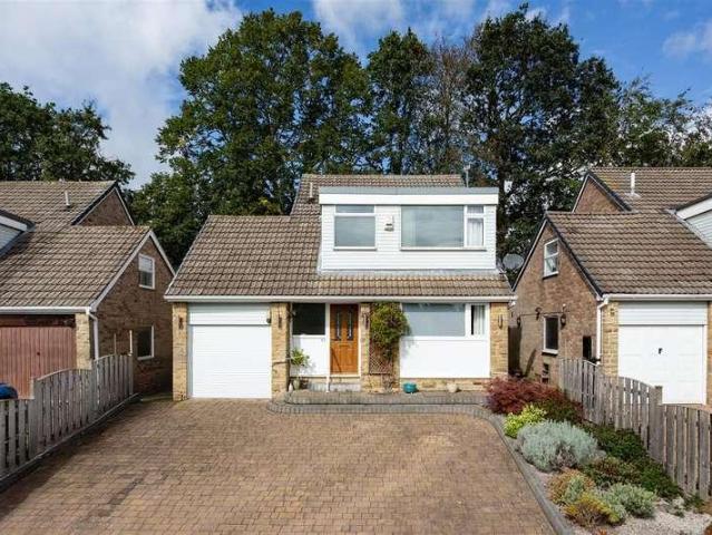 House for sale in Bramhope, West Yorkshire