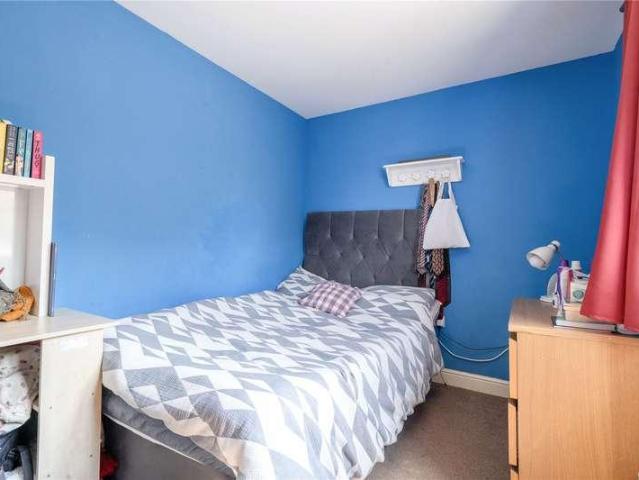 House for sale in Carterton, West Oxfordshire