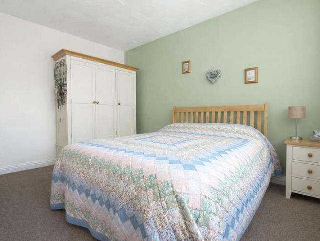 House for sale in Gadlys, Wales
