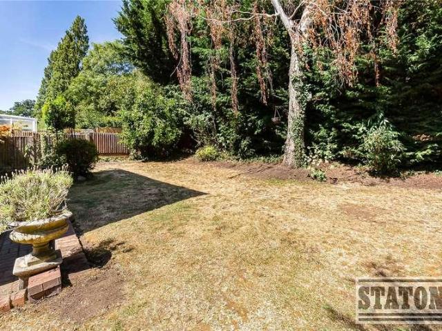 House for sale in High Barnet, Greater London