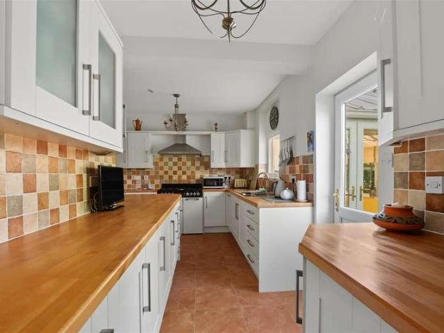 House for sale in Attenborough, East Midlands