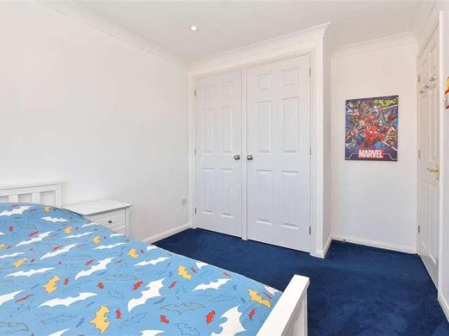 House for sale in Folkestone, Old Hawkinge